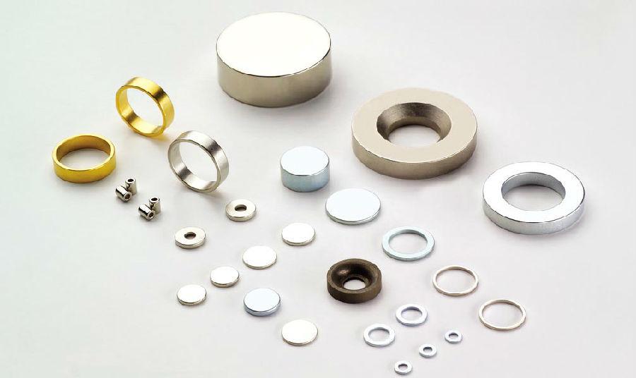 为什么顺磁性物质在宏观上无外磁场的情况下不