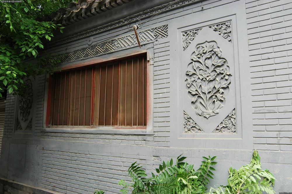 北京朝内礼士胡同169号古典式四合院外墙砖雕
