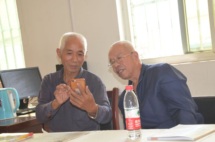 08233524fb32dfe4868609996ea76127