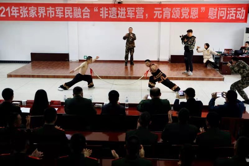 双枪刺喉 双枪刺喉.jpg