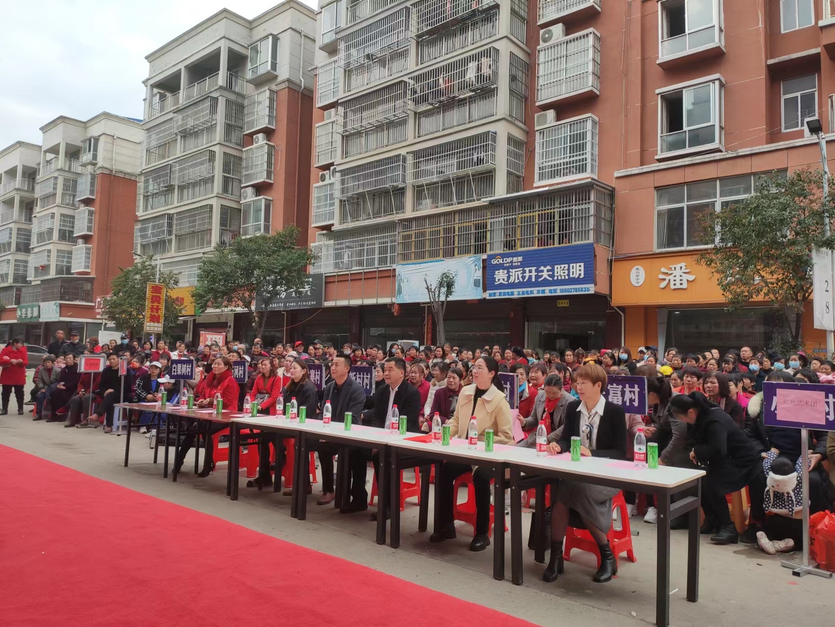 56cecbdf6e599d46a0898b01465f86a 56cecbdf6e599d46a0898b01465f86a.jpg