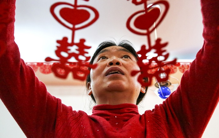 《贴喜》靳巧云