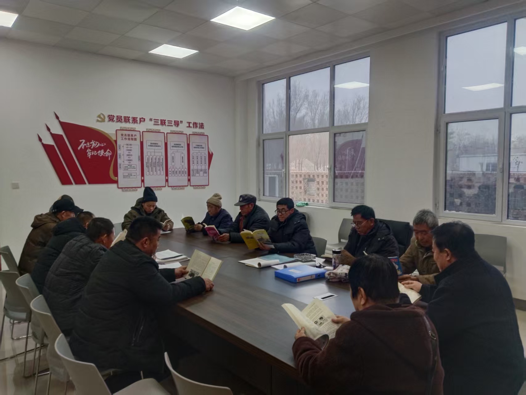 8669f93ba15b0b2e90f9181a3372b6c3jpg