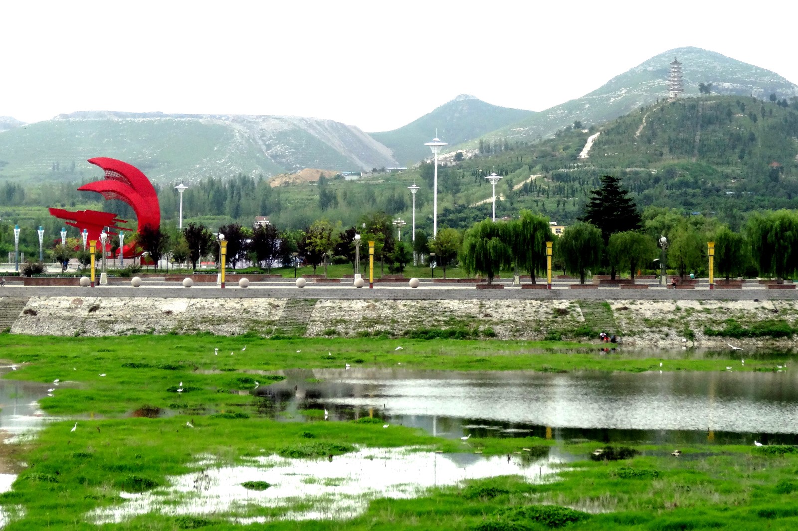 汶河广场初建好