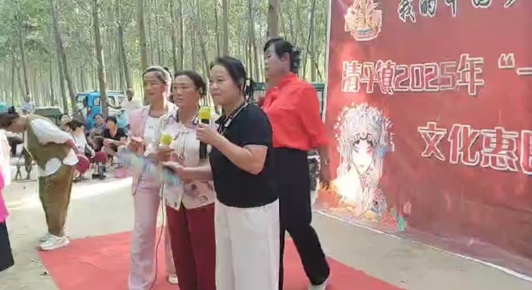 高唐县清平镇开展“我们的中国梦  文化进万家  一村一年一场戏”惠民演出