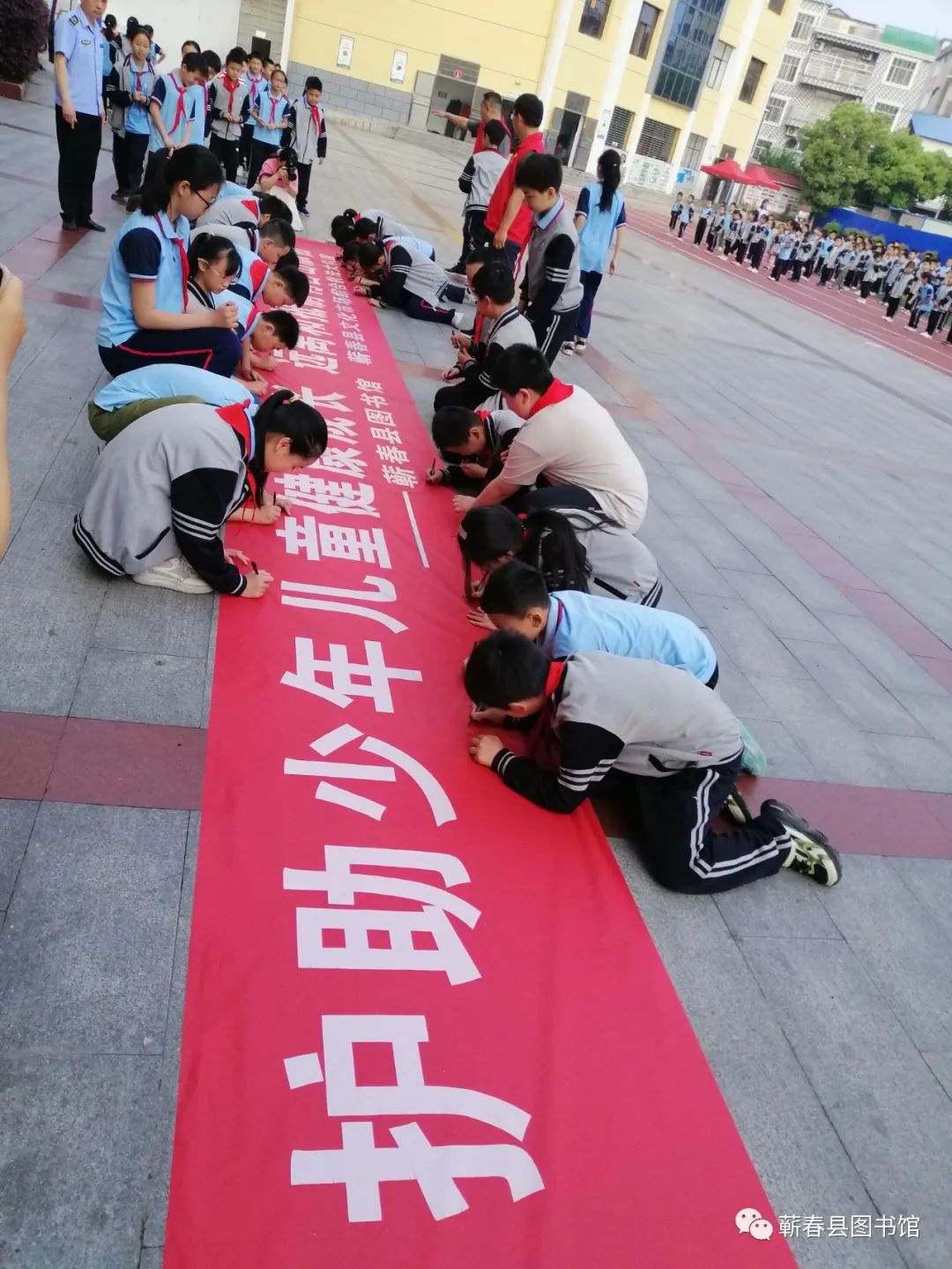 ef9f8460a54092e505ab05f3ea4552b0 ef9f8460a54092e505ab05f3ea4552b0