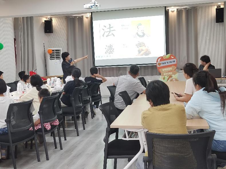 【莘县】爱心妈妈庆六一集体关爱儿童活动