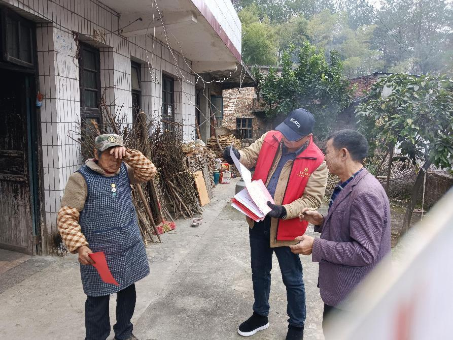 入户走访见真情,关心群众暖民心3