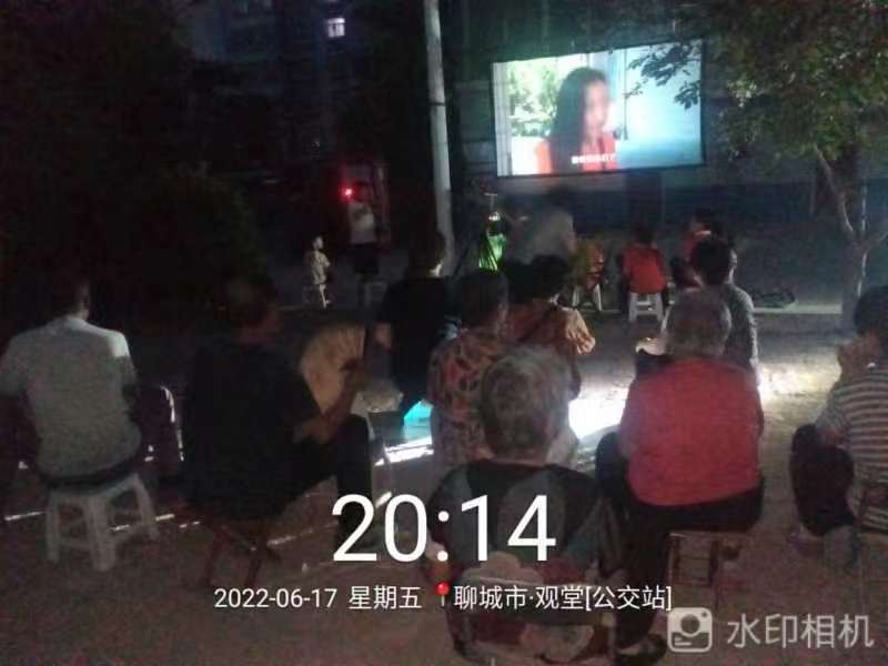 【度假区】度假区农村公益电影放映走进朱老庄镇观堂村