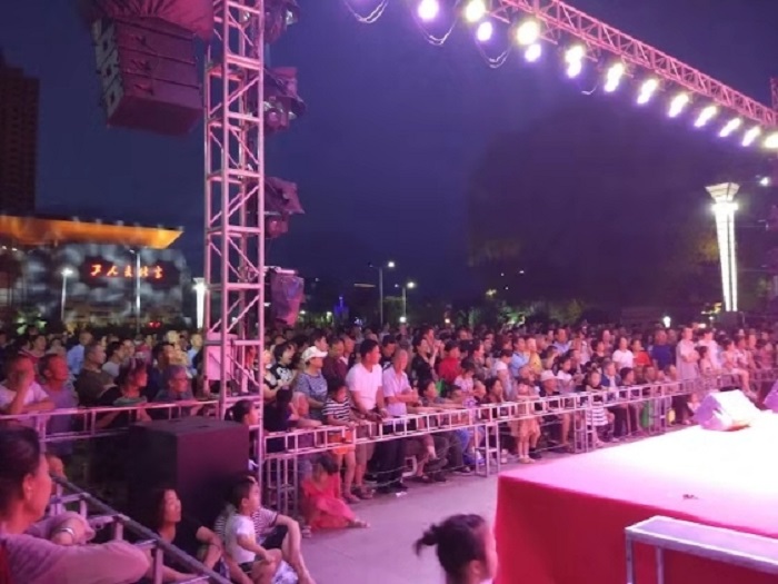 1872637200 1872637200.jpg