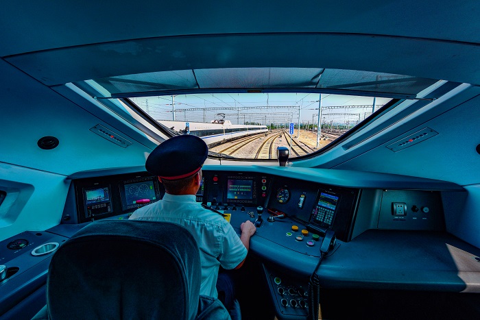 《”绿巨人“背后的普通人》组照 张晋彤摄 13935407409 (1)