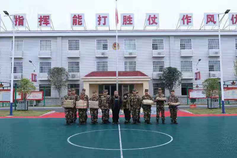 送书1 送书1.jpg?v=1762195359991