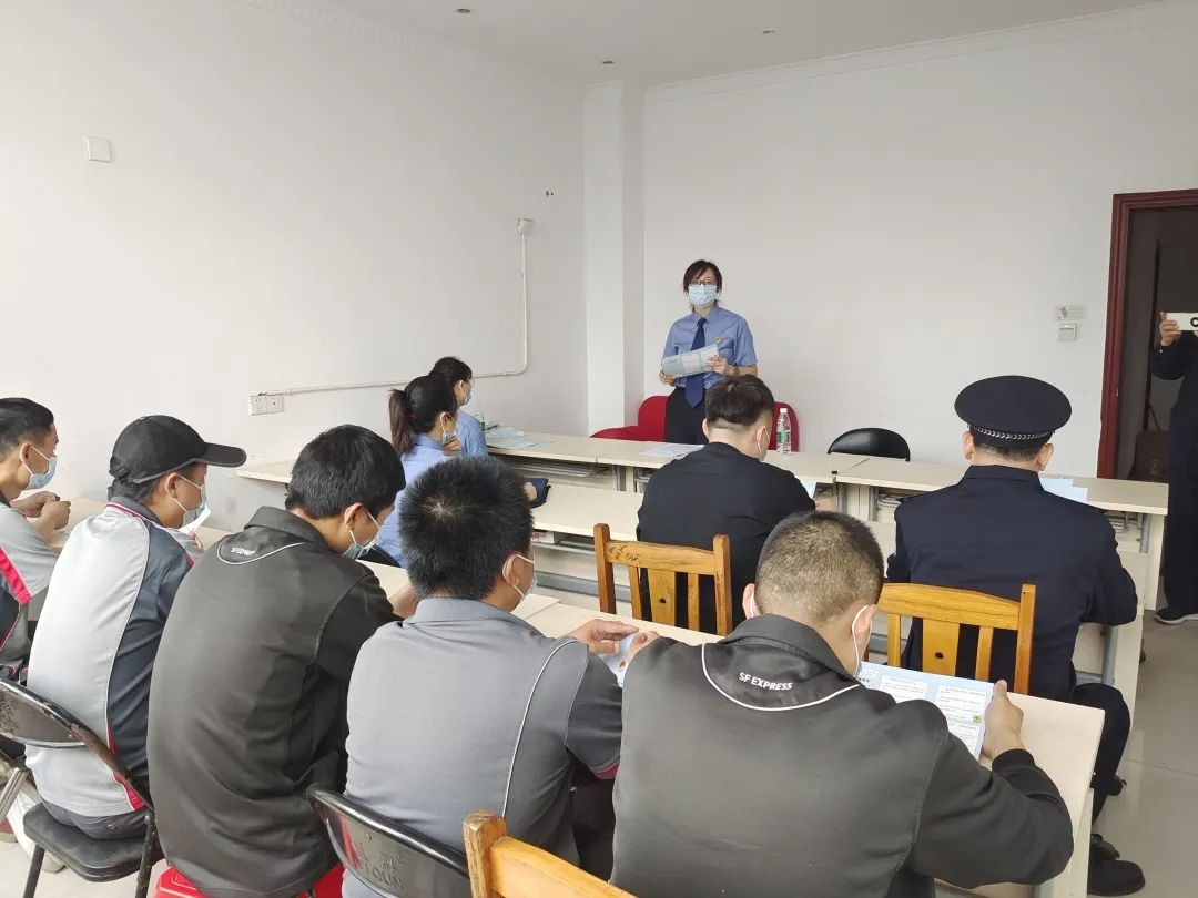 2 2.jpg?v=1765771833918