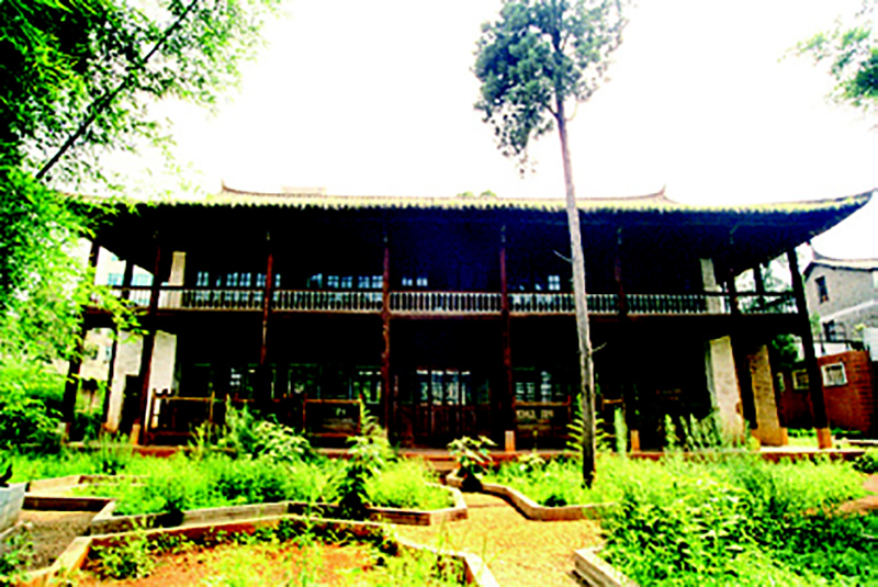 03.jpg