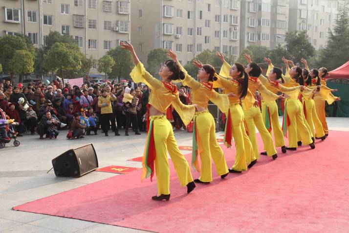 clip_image084 宣传瑞昌市第七次党代会精神文艺演出进社区