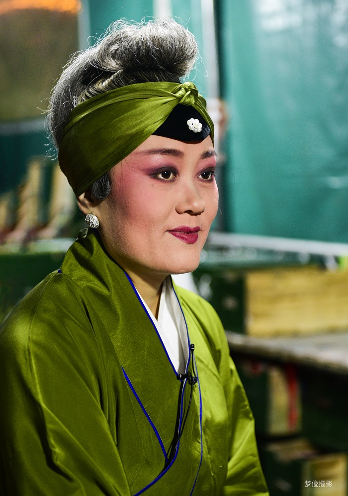 《台前幕后》组照(吴向俊摄) (5)