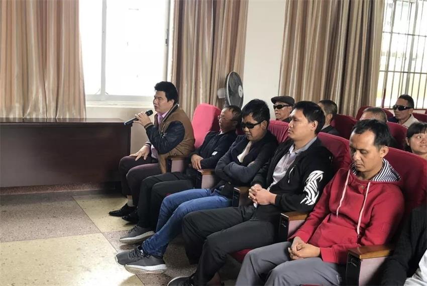 4 4.jpg?v=1766107194773