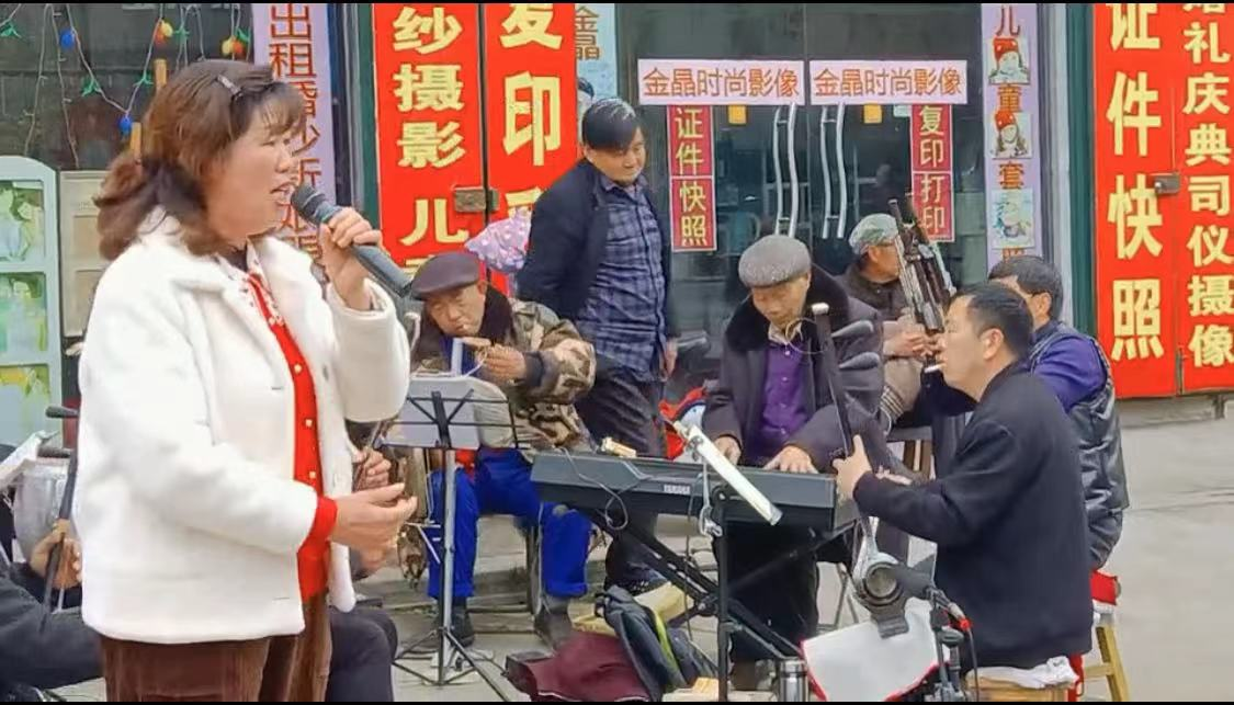 花南村五一劳动节表演活动