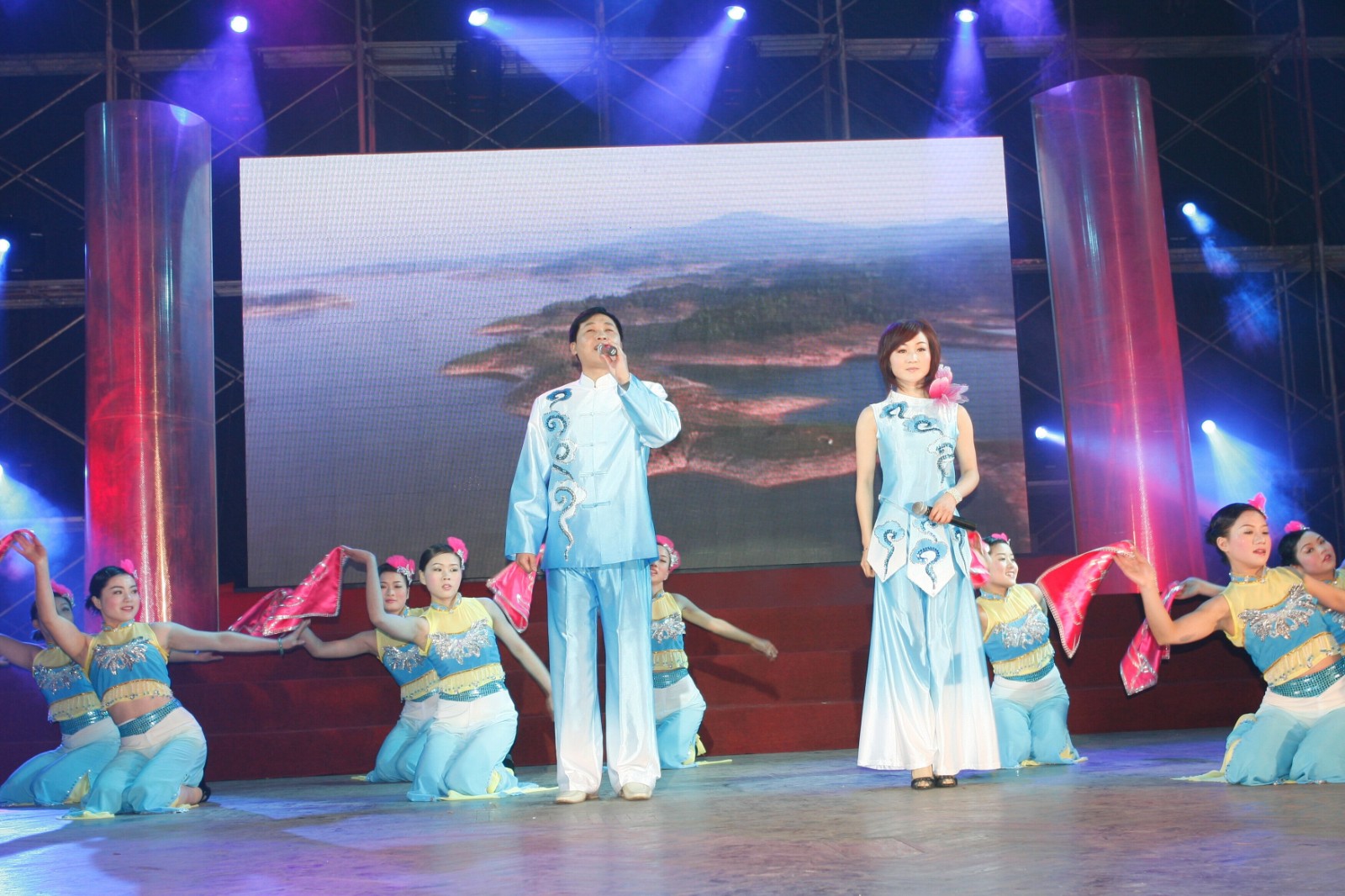 青年民歌手 叶 晗