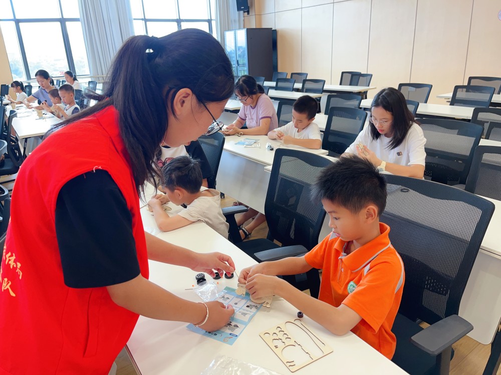 125e41a5a0ed3145c324c7cb63c129f(1)