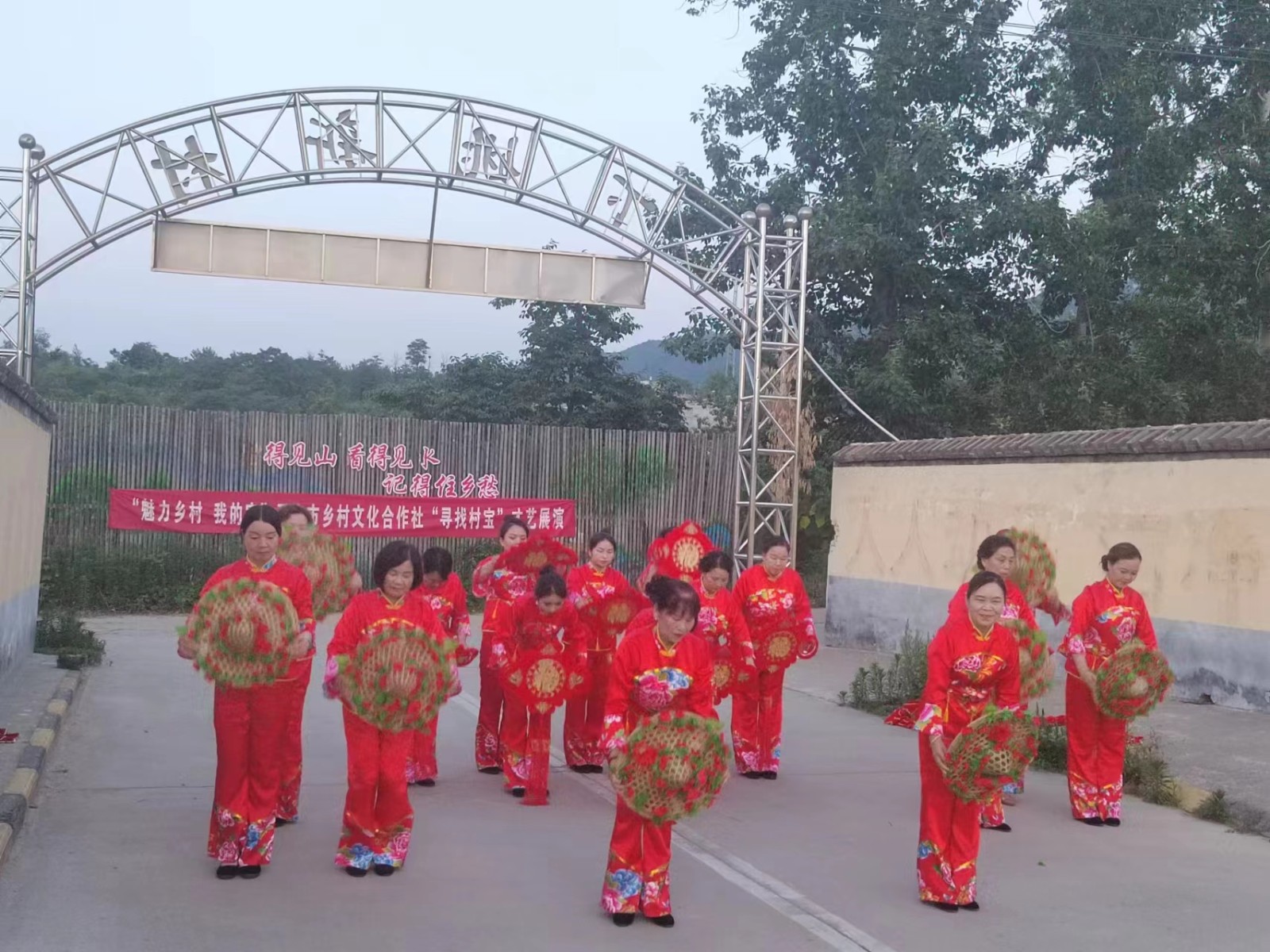 368825485a0f46a8e907584021ef3f0 368825485a0f46a8e907584021ef3f0.jpg