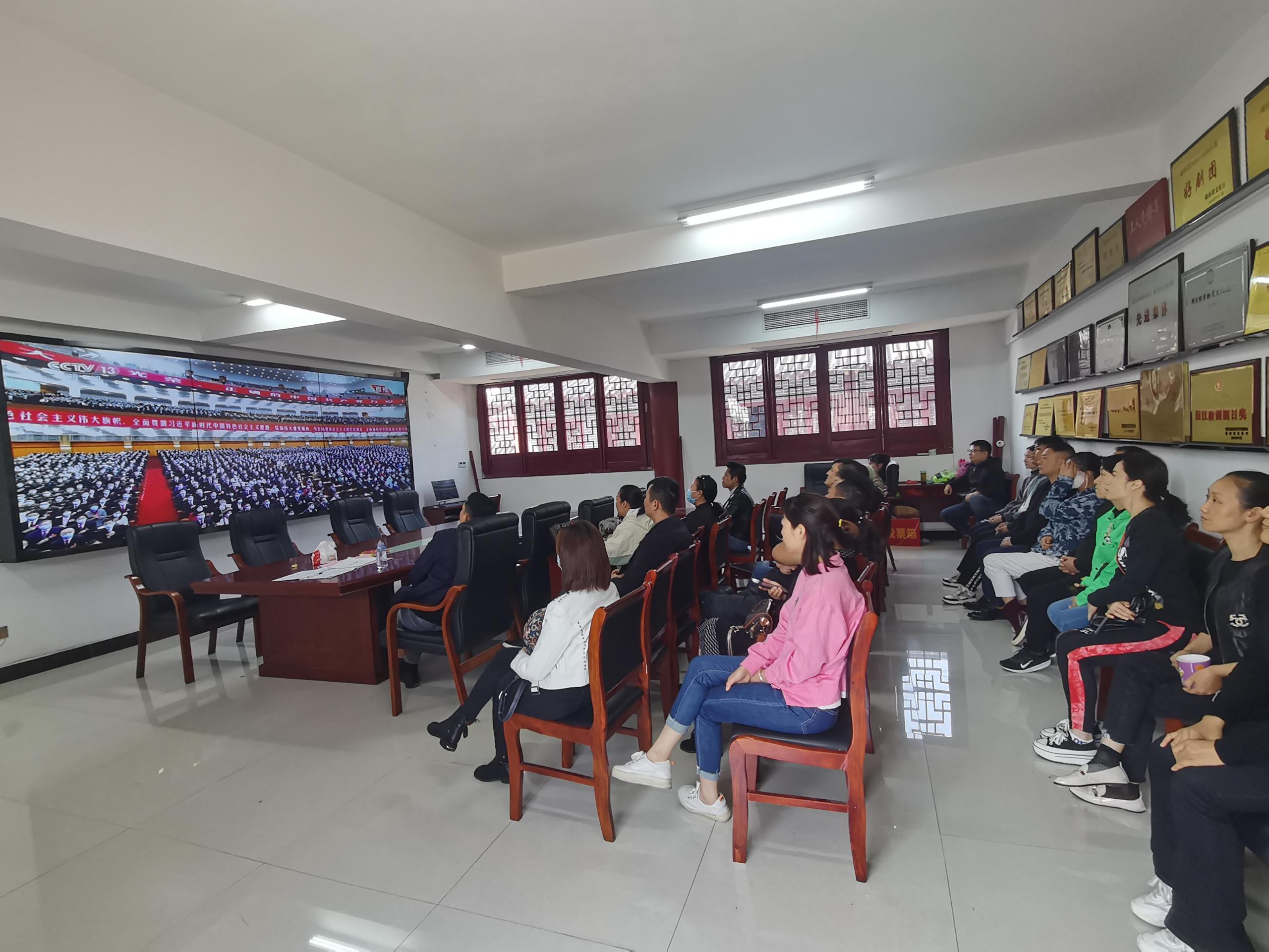 5ba498f9119708888ee1fda02439a8f7 5ba498f9119708888ee1fda02439a8f7.jpg