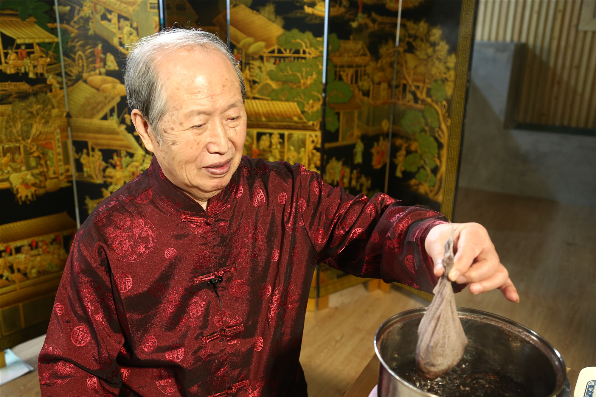 108.雷雨霖 已故_副本 108.雷雨霖 已故_副本.jpg