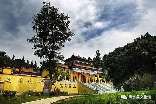 天然寺“活佛”救“青天” 封面 天然寺“活佛”救“青天” 封面.png