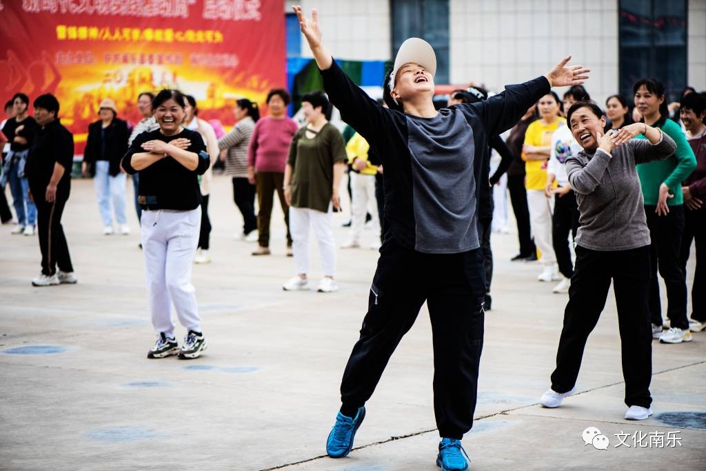 c64e15ba5b6899292035baf118e3ccd3 c64e15ba5b6899292035baf118e3ccd3.jpg