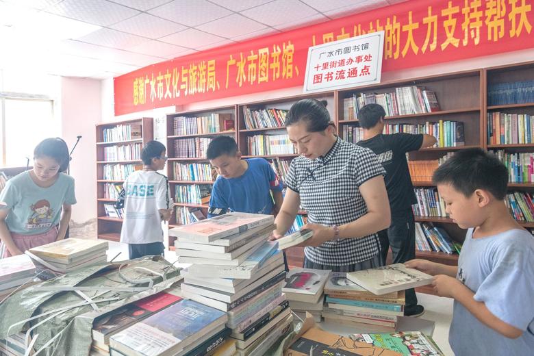 十里图书室2_爱奇艺 十里图书室2_爱奇艺.jpg?v=1763318061754