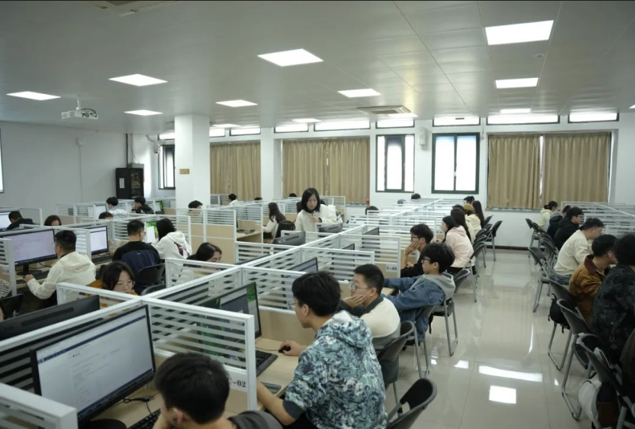 ??2025-03-05 21.37.09.png