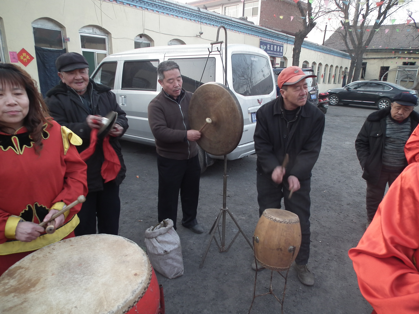 “小家什”表演 “小家什”表演.png
