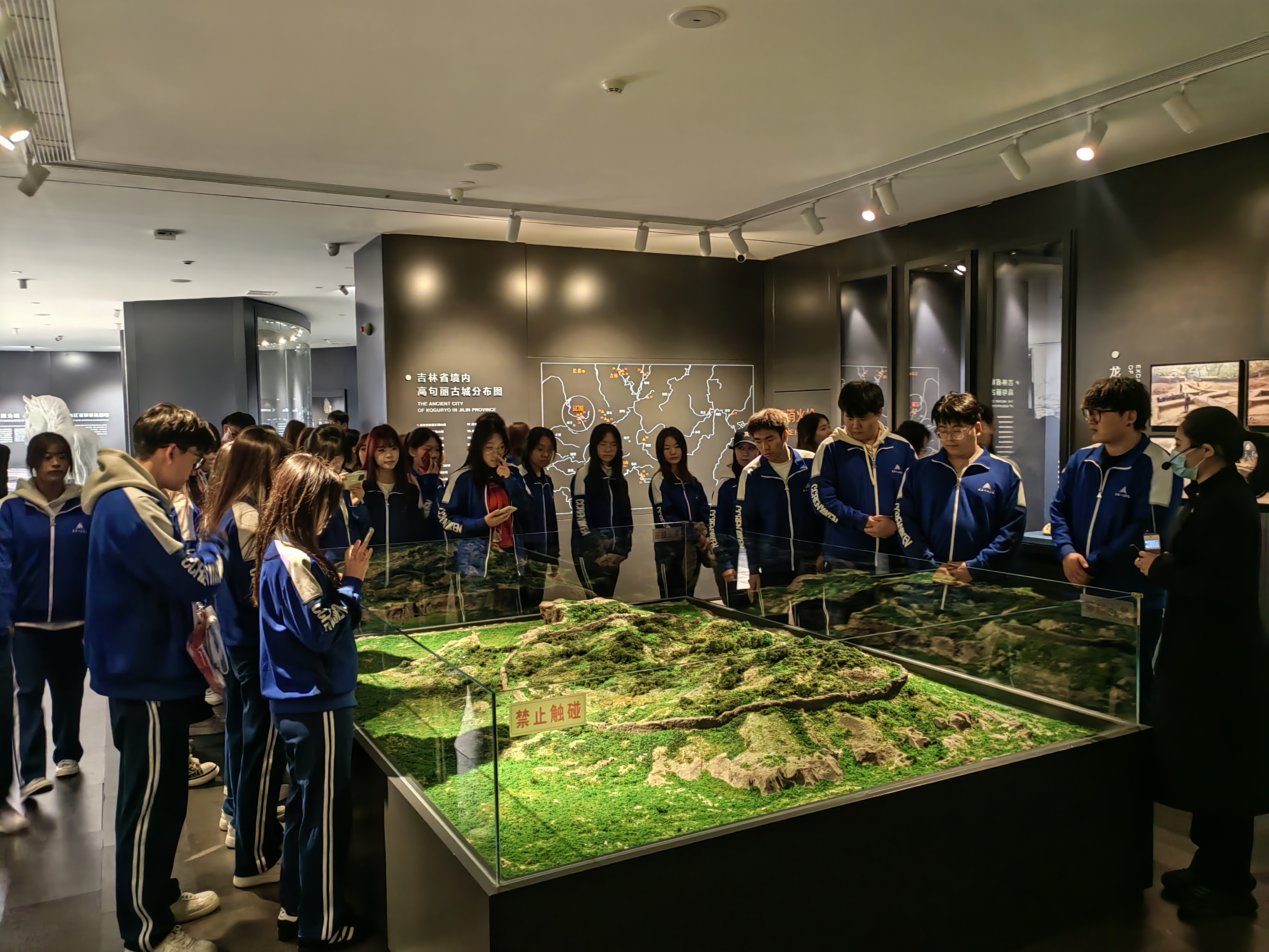 微信图片_20251111095915 微信图片_20251111095915jpg