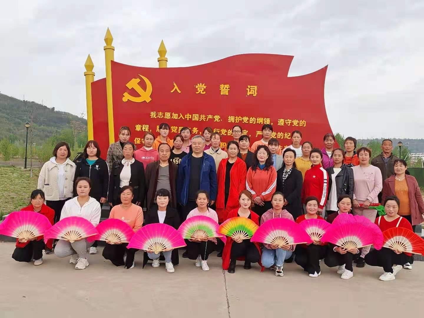 1668cd485d6c22560371eca159b377e 1668cd485d6c22560371eca159b377e.jpg