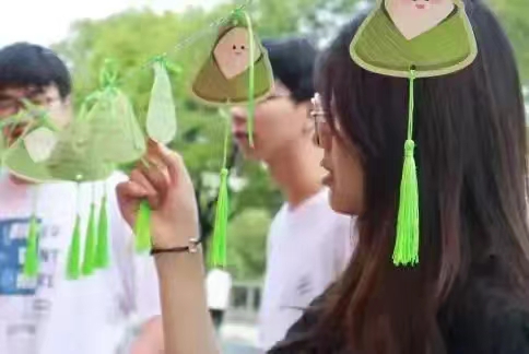 28fce825dd2147b30a756857f072803 28fce825dd2147b30a756857f072803.jpg