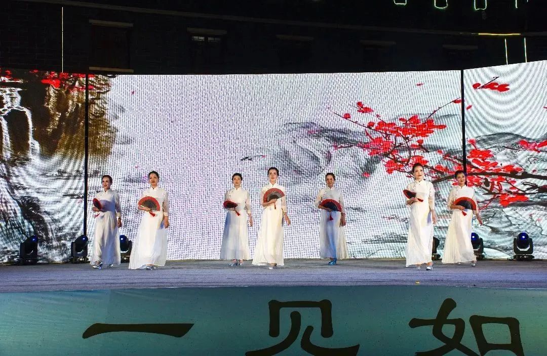 efaff7274da672f5bda39897136157aa efaff7274da672f5bda39897136157aa.jpg