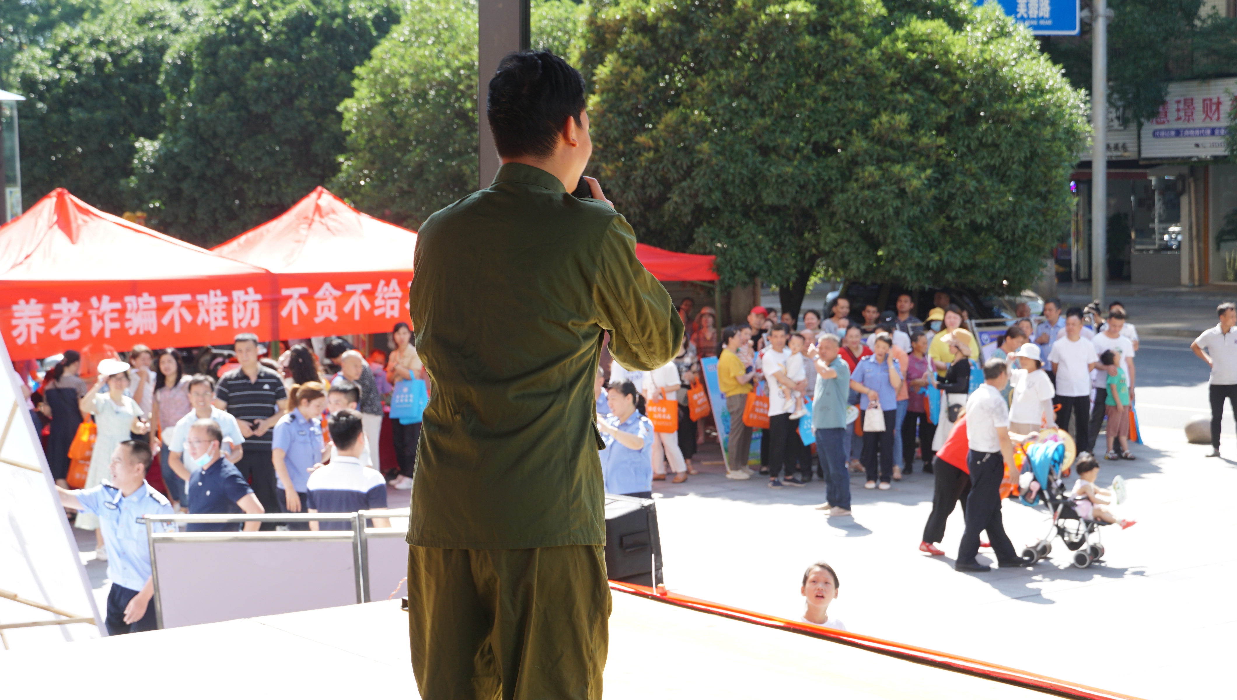 6.24汇利广场 6.24汇利广场.jpg