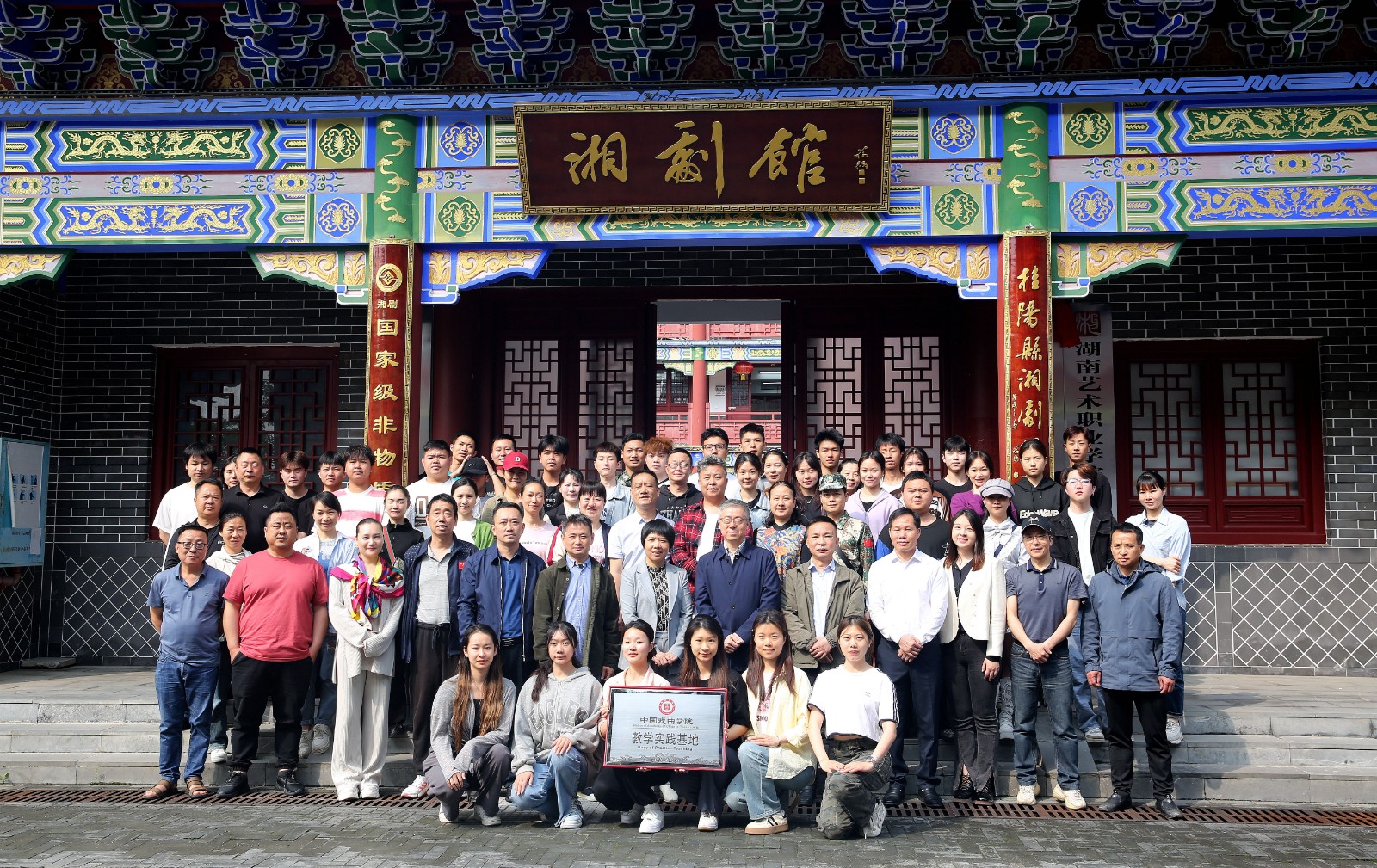 9274b28209d07de60ca42918c15340b