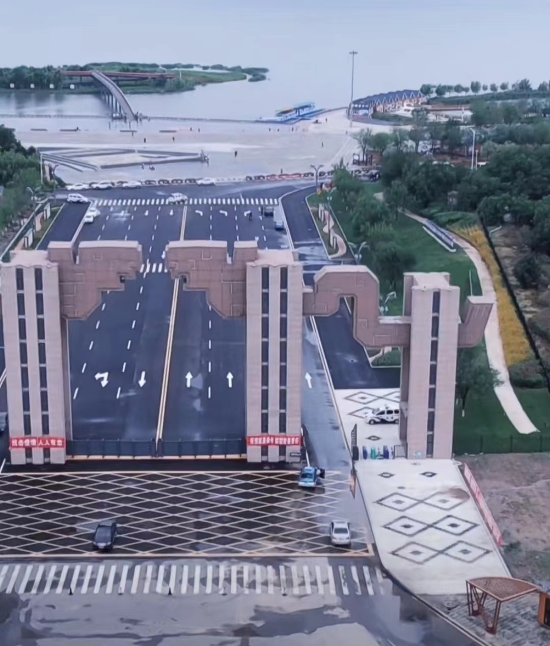 卧龙湖g 卧龙湖g.jpg