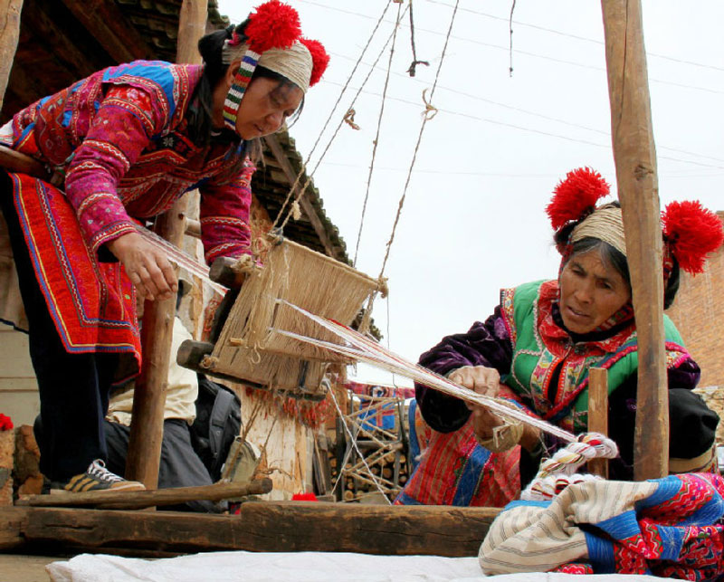 彝族手工织麻布 彝族手工织麻布.jpg