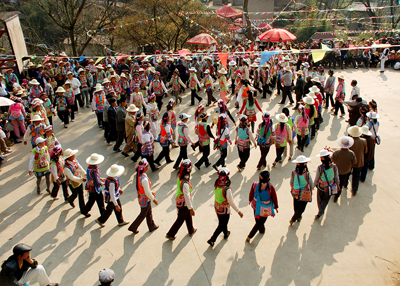 21、县级非遗项目《彝族大圆舞》