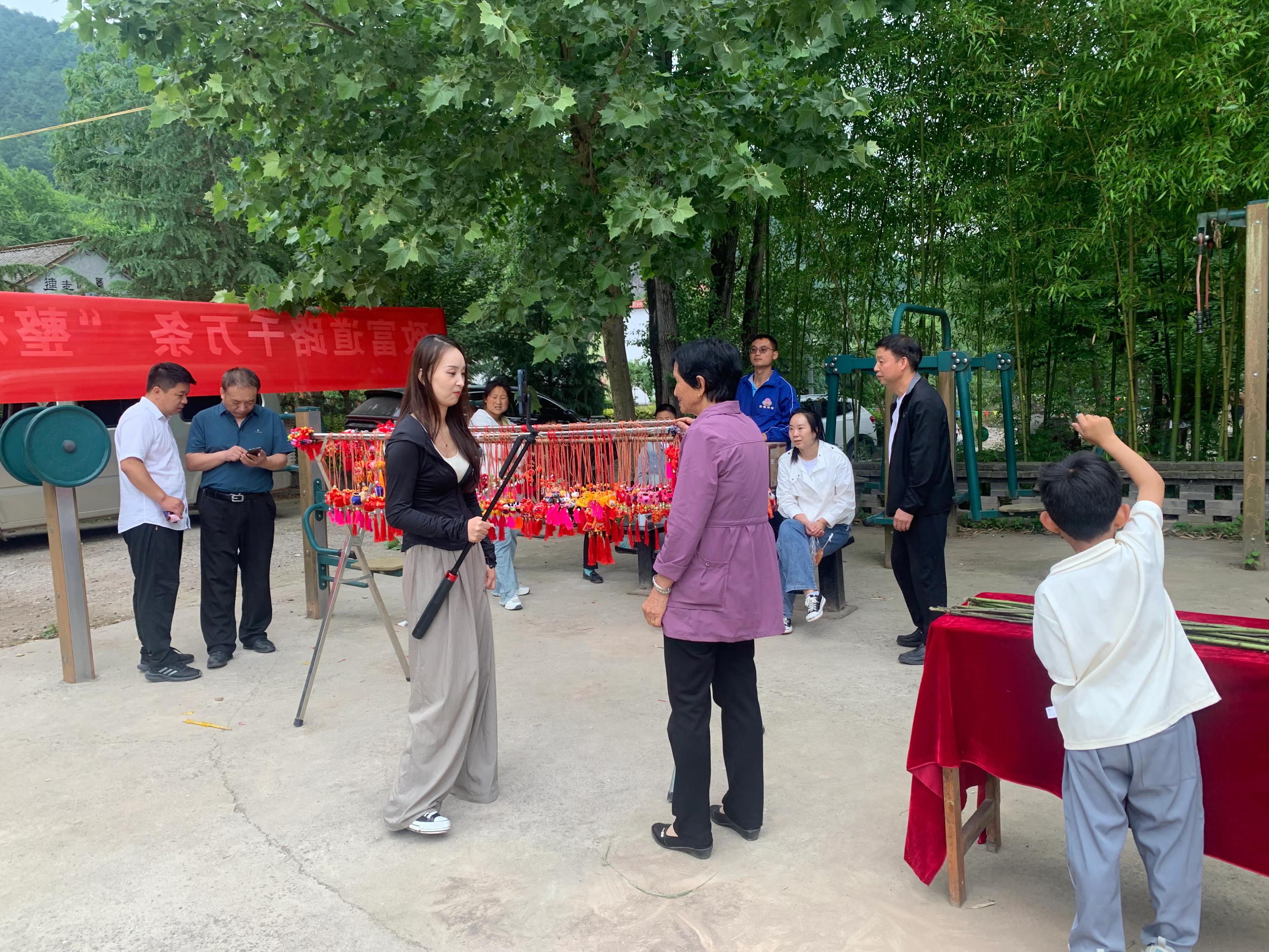 a9099fc8523c866139bda4c3cc72753 a9099fc8523c866139bda4c3cc72753.jpg