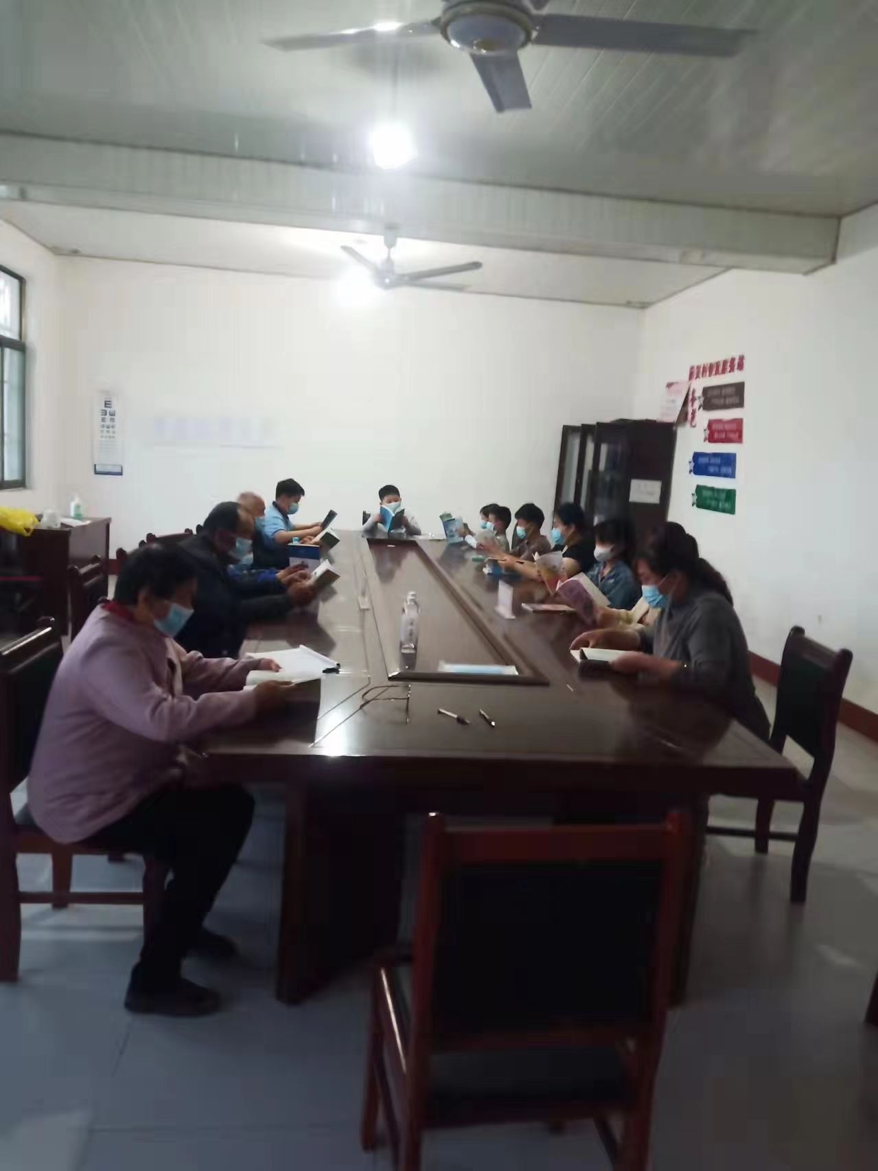 固河镇前吴村开展全民阅读活动