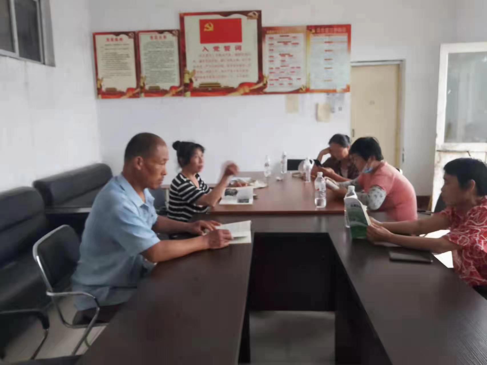 【冠县】范寨镇“阅读小康气象 奋进振兴征程”全民阅读