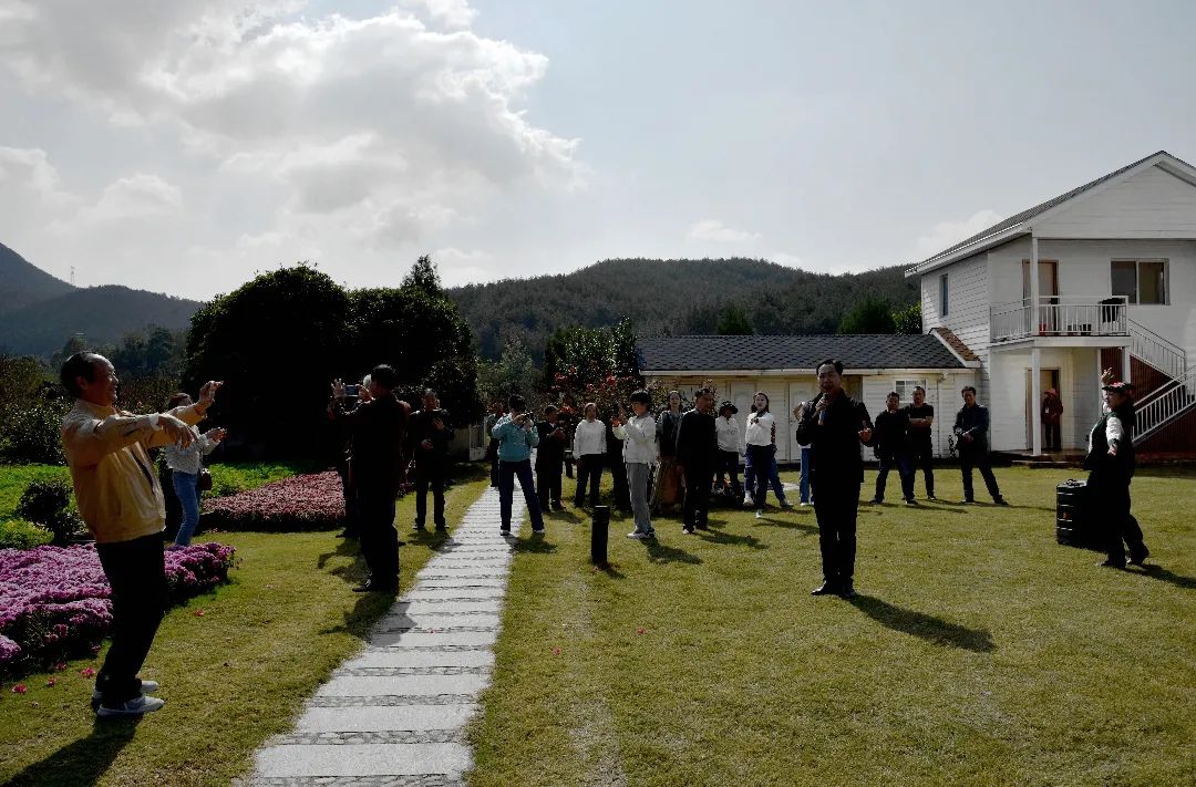 03fef83ca5405f8a8d3ec60bb3e580c3 03fef83ca5405f8a8d3ec60bb3e580c3.jpg