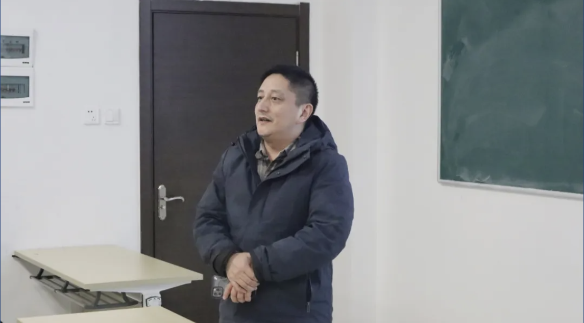 ??2025-01-09 22.20.31.png