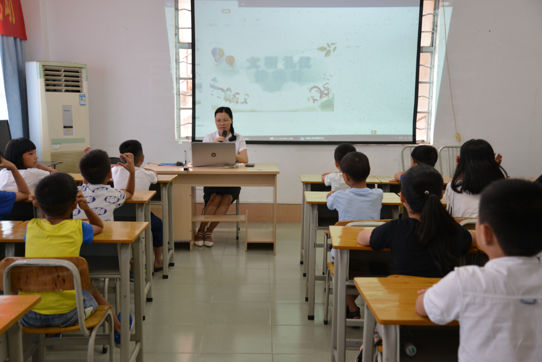 1562834737(1) 1562834737(1)