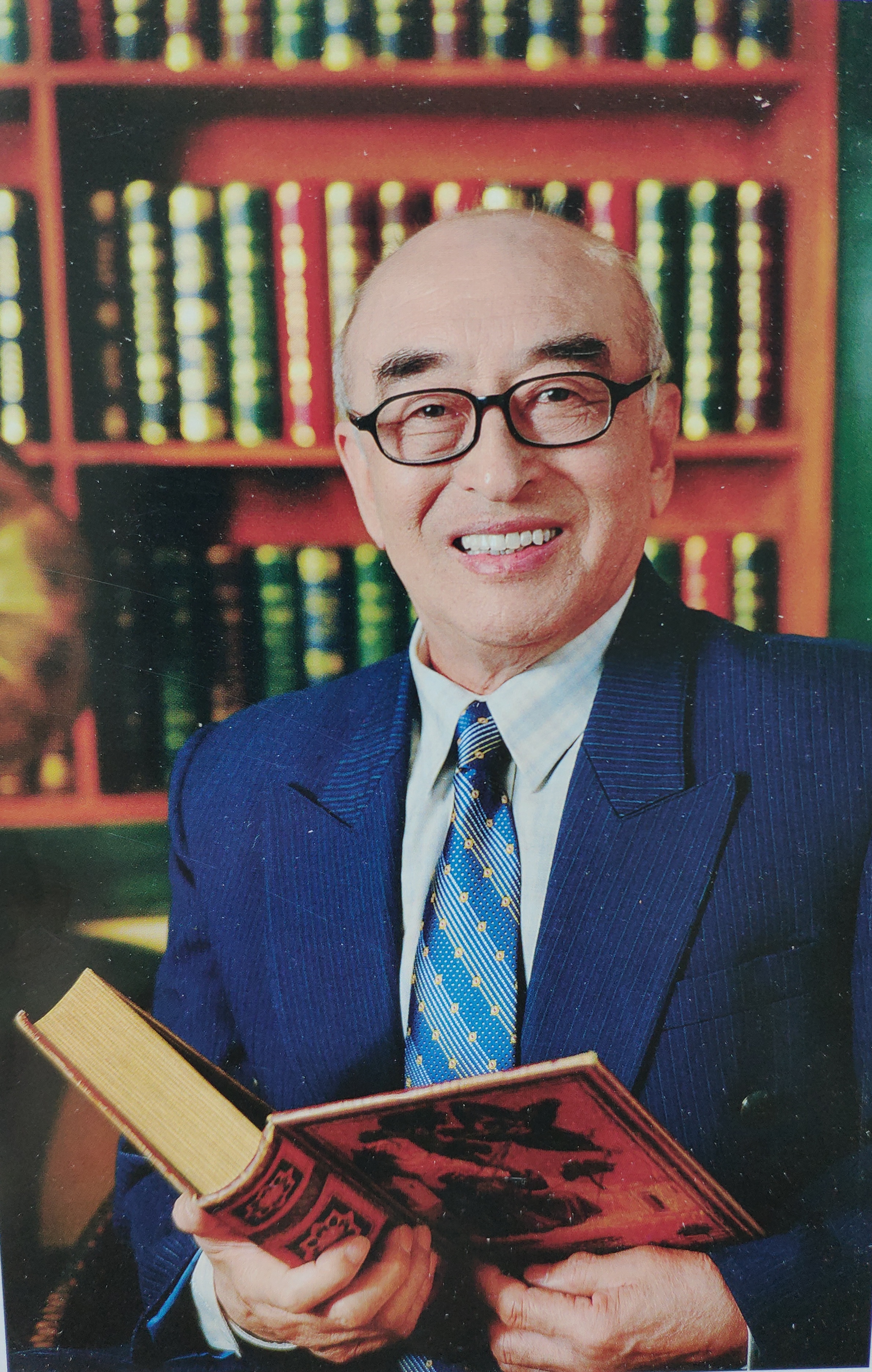 陈侠照片 陈侠照片.jpg