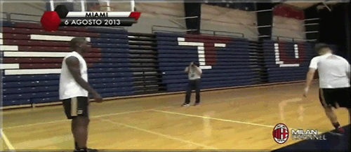 小法老这记上篮能否让你想起某位中学同学