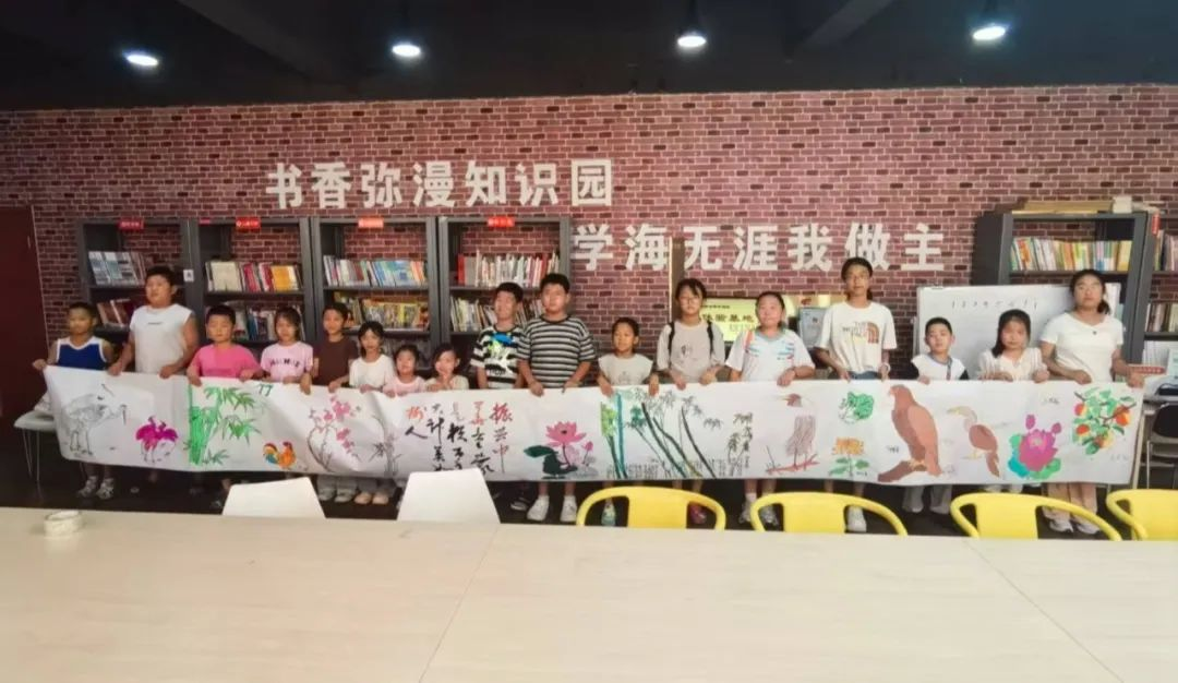 高唐县人和街道金兴社区开展“我们的中国梦 文化进万家”“听大师故事・绘童心长卷”公益活动